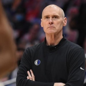 米乐体育官网-第二次握手！卡莱尔的步行者情缘：再造冲冠军团？